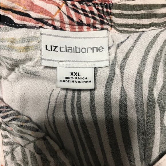 4 shirts good condition - Picture 7 of 9